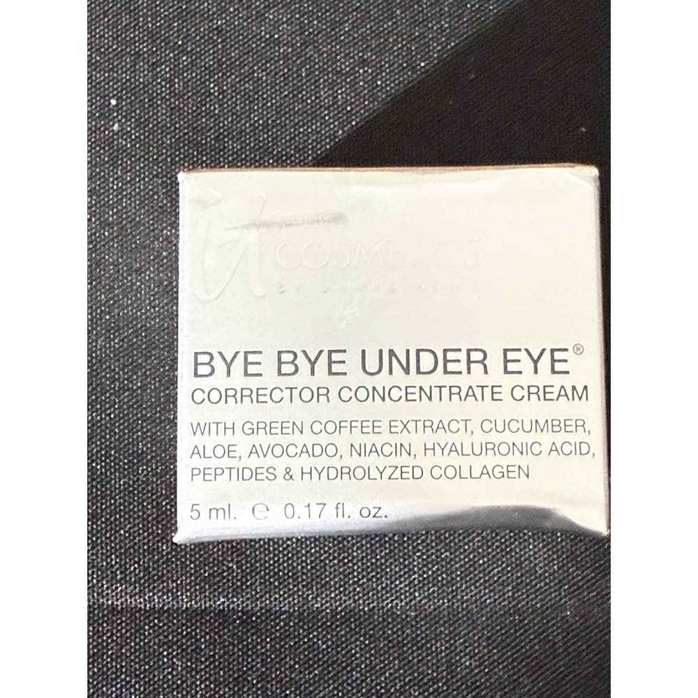 IT Cosmetics Bye Bye Under Eye Corrector Cream MEDIUM 0.17 oz. - NEW with Box